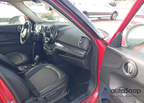 2020 Mini Countryman Cooper из США, поврежденный, VIN WMZYW3C02L3L21751